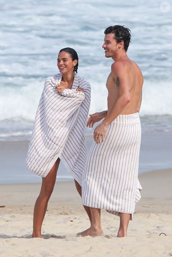 O romance de Bruna Marquezine e Shawn Mendes ganhou mais uma declaração pública de amor nas redes sociais durante o aniversário do cantor