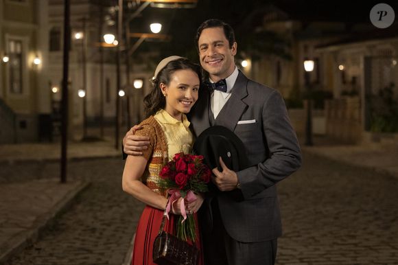 Larissa Manoela torce por Estela e Celso em Êta Mundo Melhor: " O encontro deles é um respiro para o futuro, é uma esperança de algo novo".