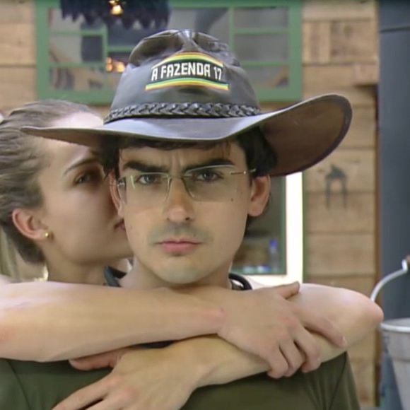 O favorito do reality manteve o mistério, mas o público não deixou o assunto esfriar