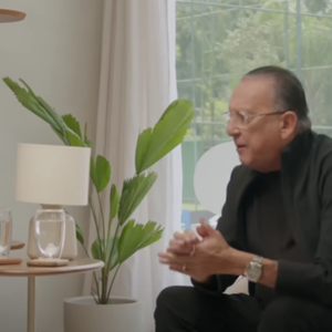 Galvão Bueno marcou presença no 'Romário TV', de Romário, no YouTube.