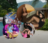 De ‘quarto do sexo’ a ‘refúgio zen’: compare a nova casa de Anitta com sua antiga mansão na Barra, com a cantora que “nem tinha uma sala”