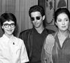 Donana (Geórgia Gomide) e os filhos: Raquel (Deborah Evelyn) e Raimundo (Taumaturgo Ferreira) na novela 'Hipertensão', de 1985