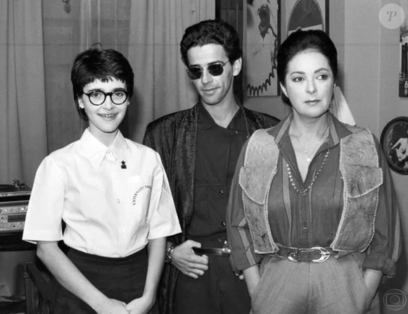 Donana (Geórgia Gomide) e os filhos: Raquel (Deborah Evelyn) e Raimundo (Taumaturgo Ferreira) na novela 'Hipertensão', de 1985