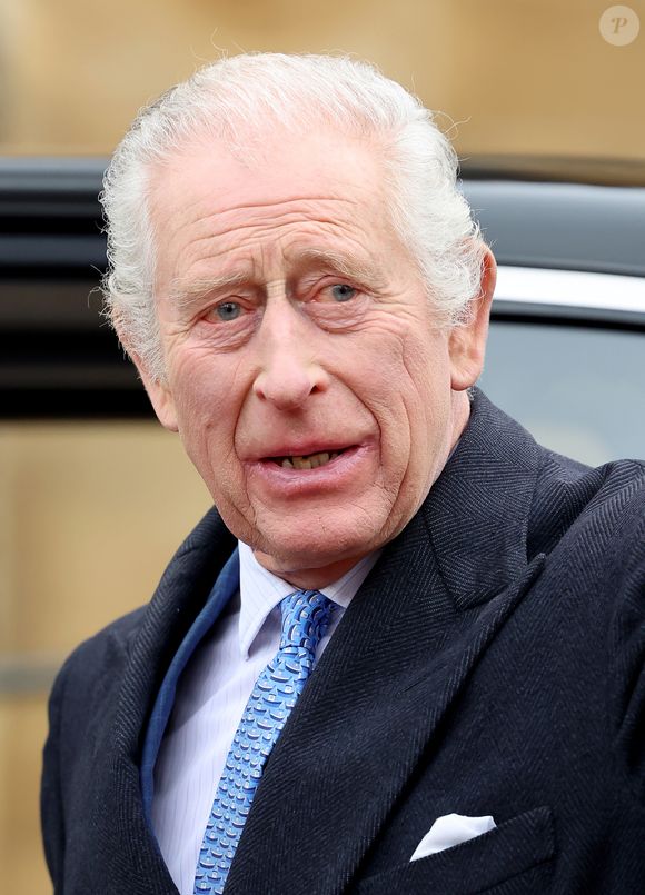 Príncipe William é filho de Rei Charles III - o monarca está tratando de um câncer.