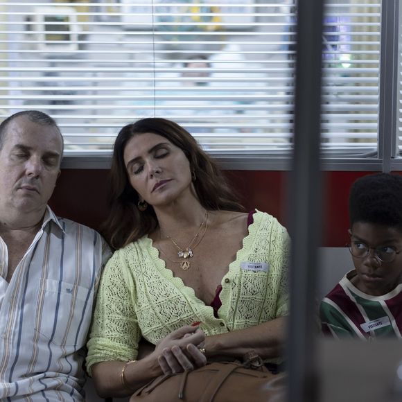 Novela ‘Beleza Fatal’: Lino (Augusto Madeira) é marido de Elvira e pai afetivo de Sofia. Ele é vítima de Rog.