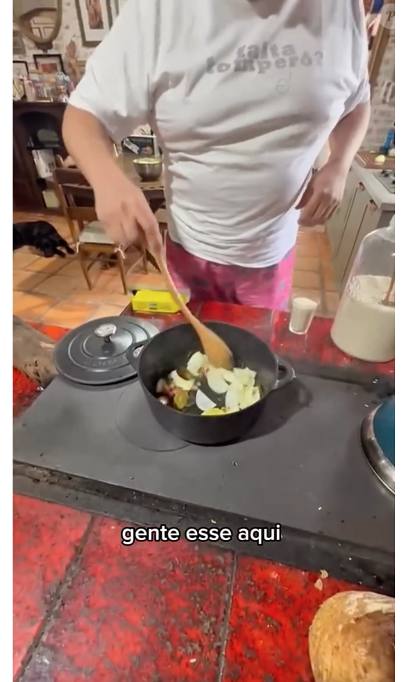 Um dos segredos do arroz branco de Jacquin é a manteiga, que é colocada para aumentar ainda mais o sabor da mistura