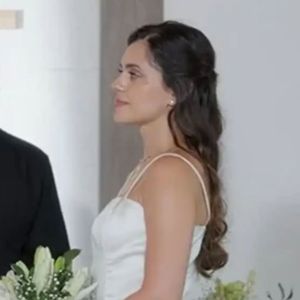 Onde posso assistir à série 'A Vida Secreta do Meu Marido Bilionário'? É possível acompanhar o produto com Jessika Alves de forma gratuita.