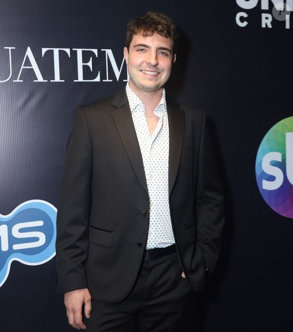 Filho de Gugu Liberato, João Augusto Liberato prestigiou João Silva na festa do apresentador do SBT em SP