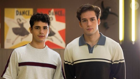 Globo adia beijo de Mau Mau (João Victor Gonçalves) e Felipe (Pietro Antonelli): somente no capítulo de 26 de outubro da novela 'Quem Ama Cuida'