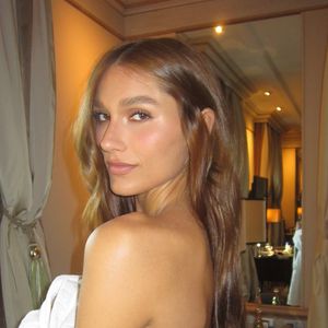 Sasha Meneghel surge em topless na Itália e deixa tatuagem secreta à mostra em clique compartilhado no Instagram