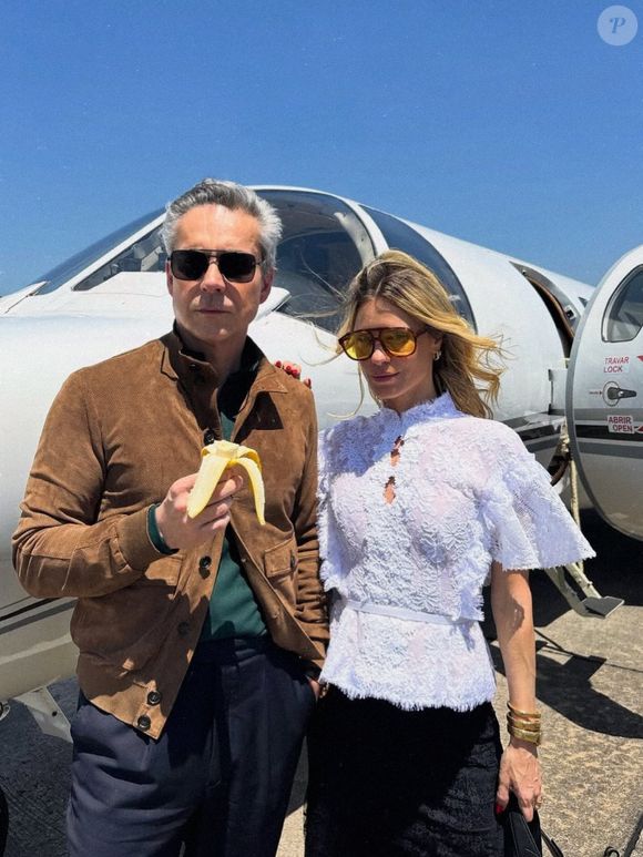 No final da novela, Leila e Marco Aurélio (Alexandre Nero) saíram por cima dos seus crimes, apenas usando tornozeleira eletrônica