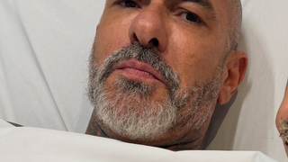 'Roubaram minha aliança no hospital': chamado de 'Folgaça' por ausência no 'MasterChef Brasil', Henrique Fogaça detalha acidente de moto a 120 km/h; chef revela costelas quebradas e fotos de ferimentos