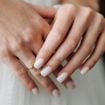 Qual melhor esmalte para usar no casamento? Do vermelho intenso ao nude natural, confira 6 tendências de unhas decoradas para casar com estilo e personalidade