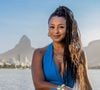 Bela (Sheron Menezzes) vive romance com Lucas (Amaury Lorenzo)
