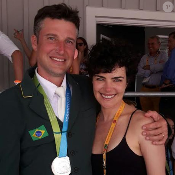 Ana Paula Arósio e Henrique Plombon Pinheiro vivem em Swindon, uma cidade localizada na Inglaterra com 200 mil habitantes, há 10 anos