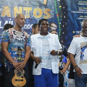 Neguinho da Beija-Flor chora emocionado no último ensaio na quadra da Beija-Flor após 50 anos de carnaval. Fotos!