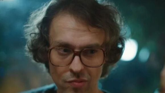 Atilla morre em 'Coração de Mãe'? Fiel escudeiro de Karsu entra em grande enrascada e fica entre a vida e a morte em semana eletrizante