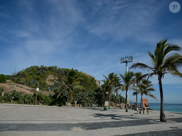 Apesar da repercussão nacional, o Arpoador segue sendo usado como ponto de encontros sexuais, agora concentrados no início da noite e em áreas de pouca visibilidade