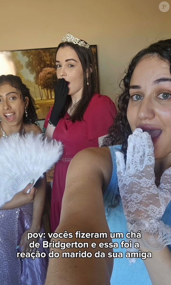 A nova parte de 'Bridgerton', da Netflix, inspirou um chá da tarde temático que viralizou após a reação inesperada do marido de uma das participantes