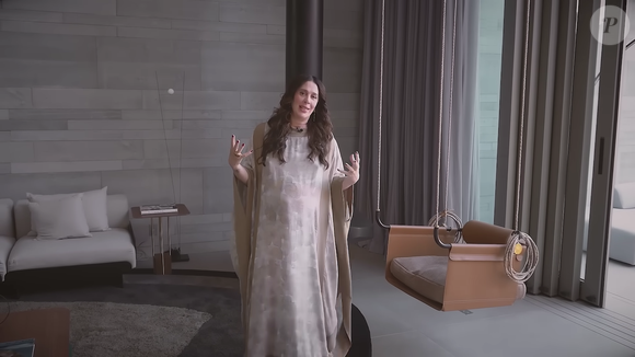 Claudia Raia conta com um balanço em um espaço de relaxamento