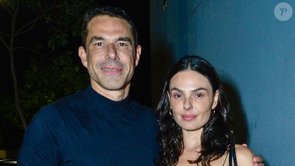 A cerimônia promete ser um evento marcante, contando com shows de artistas renomados e a presença de padrinhos famosos, incluindo Mariana Ximenes, Renato Góes e a própria Thaila Ayala.