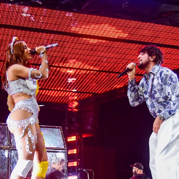 Anitta também cantou com Nattan