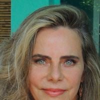 Bruna Lombardi, hoje aos 74 anos, e o segredo de sua longevidade: 'Sempre que puder, caminhe, faça atividades físicas, movimente o corpo. Exercícios diários, mesmo pequenos, são libertadores'