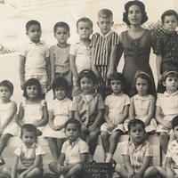 62 anos atrás: poucos vão lembrar, mas famoso cantor e ícone da TV estudaram juntos desde os 4 anos de idade; aos 11, eles tomaram um porre com artista lendário