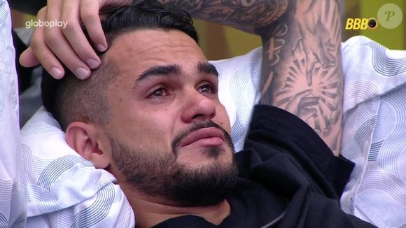 João Gabriel chorou e se preocupou com a reação da família fora do 'BBB 25'