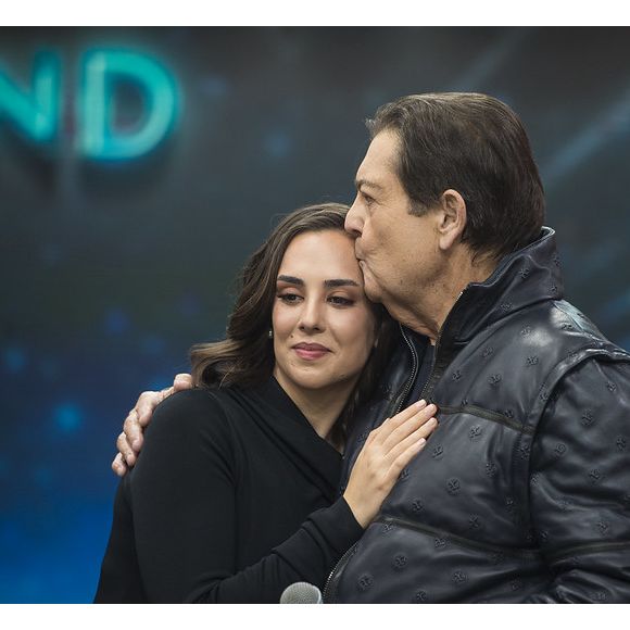 Lara, fruto do primeiro casamento do apresentador com Magda Colares, segue agora seu próprio caminho artístico.