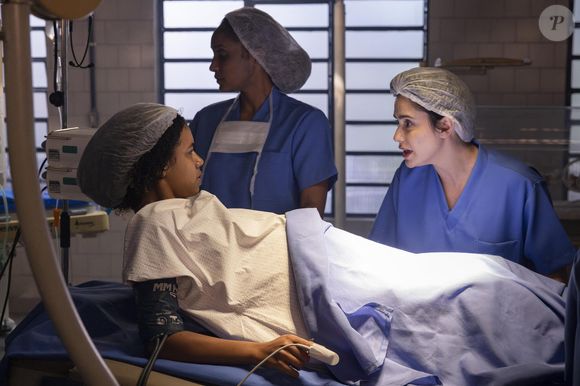 Joelly terá parto complicado na novela Três Graças