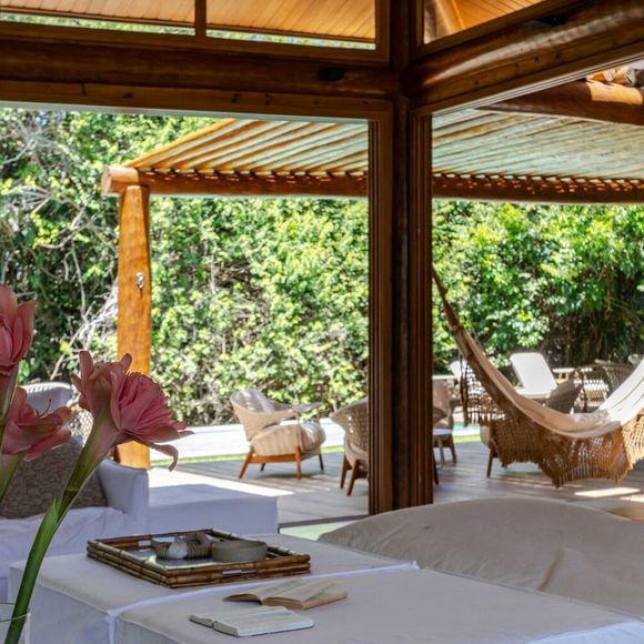 Casa de Heloísa Périssé tem amplo espaço e vasta circulação de ar fresco