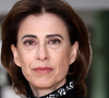 Fernanda Torres surge deslumbrante na Semana de Moda de Paris e dá spoiler sobre look para o Oscar: 'Estamos...'