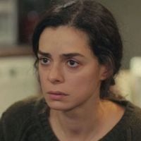 HOJE em 'Força de Mulher' (16 de abril): Bahar se revolta ao descobrir segredo de Sarp e Sirin em capítulo surpreendente