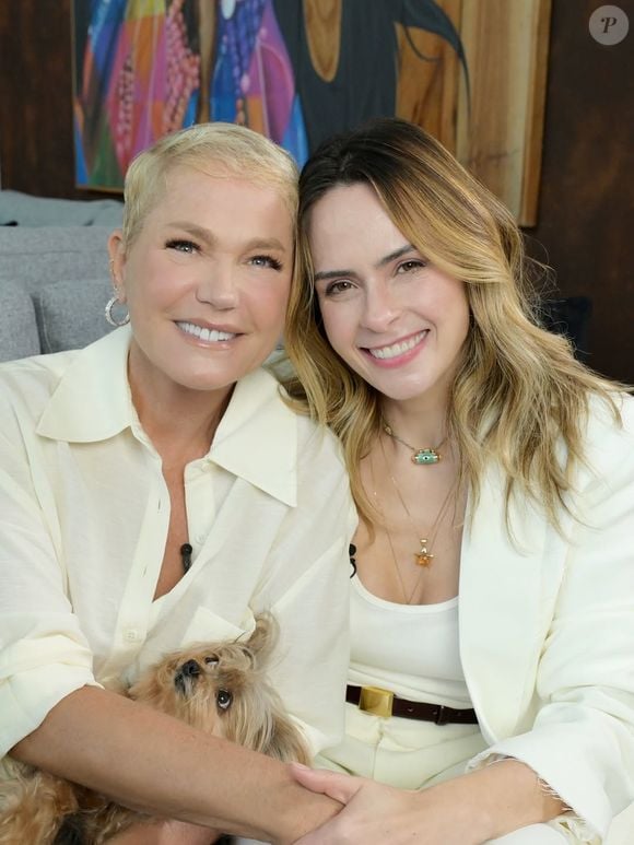 Ana Paula Renault encontrou Xuxa no ‘Fantástico’ deste domingo (26)