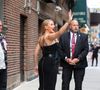 Por que Scarlett Johansson não aceita selfies na rua? Atriz esclarece decisão