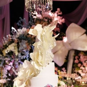 A festa da filha de Pedro Leonardo reuniu convidados em um cenário repleto de flores, música e experiências gastronômicas sofisticadas