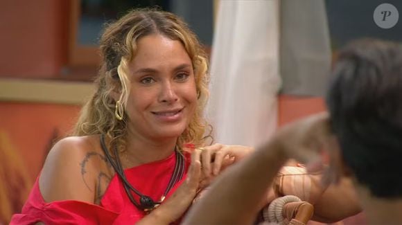 Atitudes de Sarah Andrade viraram assunto na web e foram ironizadas por Babu Santana dentro do reality show, o que levou a equipe da empresária a repudiar o ato