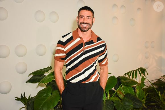 Cauã Reymond viveu seu momento público mais conturbado em 2013, com o fim do casamento com Grazi Massafera