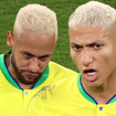 'Uma coisa é copiar o Neymar, outra é realmente se tornar um jogador profissional': em 2020, Richarlison detalhou sua jornada de superação no futebol e passado como vendedor de picolé e bombons; atacante tinha jogador do Santos como ídolo e fez até tatuagem, mas hoje os dois estão de lados opostos na política