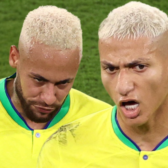'Uma coisa é copiar o Neymar, outra é realmente se tornar um jogador profissional': em 2020, Richarlison detalhou sua jornada de superação no futebol e passado como vendedor de picolé e bombons; atacante tinha jogador do Santos como ídolo e fez até tatuagem, mas hoje os dois estão de lados opostos na política
