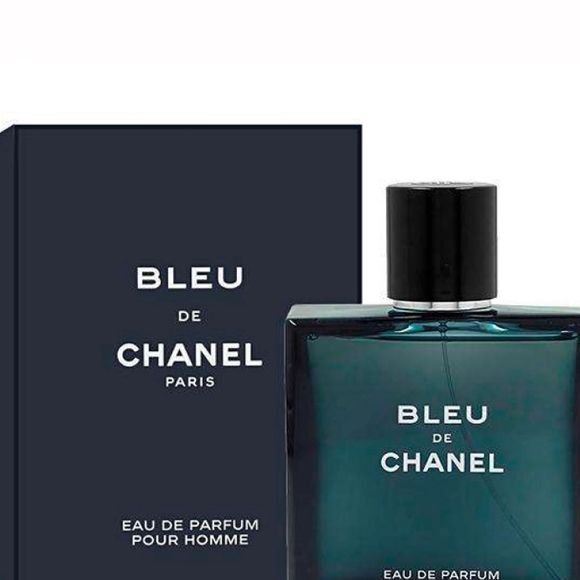 Na versão Eau de Parfum, o Bleu, da Chanel, é um clássico moderno que transmite liderança e segurança