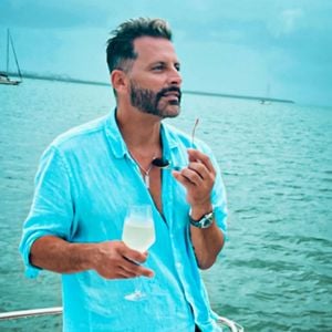 Depois de ser desmentida pela verdadeira equipe de Henri Castelli, a mulher teria passado a mandar mensagens para o ator, sua família e pessoas próximas