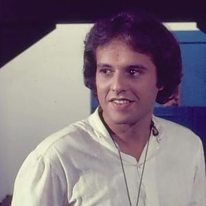 Dennis Carvalho chegou à Globo em 1975 para atuar na novela 'Roque Santeiro', que acabou censurada; no mesmo ano esteve em 'Pecado Capital'