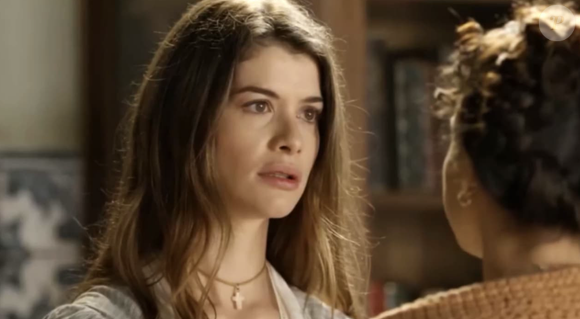 Alinne Moraes pode ser vista nas tardes da Globo como a mocinha Lívia de 'Além do Tempo'