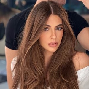 Jade Magalhães resolveu apostar em um novo procedimento estético e compartilhou os detalhes em suas redes sociais