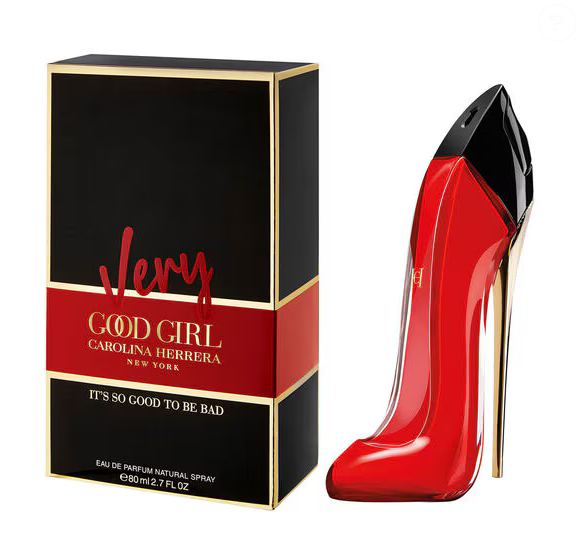 Very Good Girl traduz o poder da mulher moderna em uma fragrância intensa que mistura delicadeza floral e sensualidade envolvente