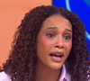 Taís Araújo interpretou Raquel Acioli no remake de Vale Tudo, personagem que começa vendendo sanduíches na praia e conquista espaço no mundo dos negócios. A decisão de fazê-la perder o que havia conquistado e voltar à praia provocou críticas da atriz e debates sobre representatividade