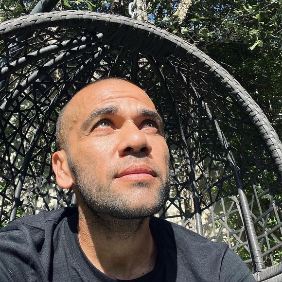 Daniel Alves foi demitido do Pumas, México, após a prisão e agora pode processar o clube