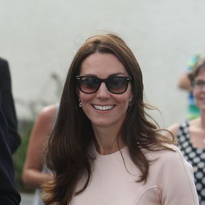 Os óculos Ray-Ban Wayfarer são tão versáteis que até Kate Middleton já usou